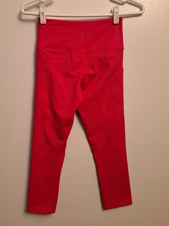 Zyia Active Pants - Zyia Active Bright Pink"Light N Tight" cropped legging with side pockets.